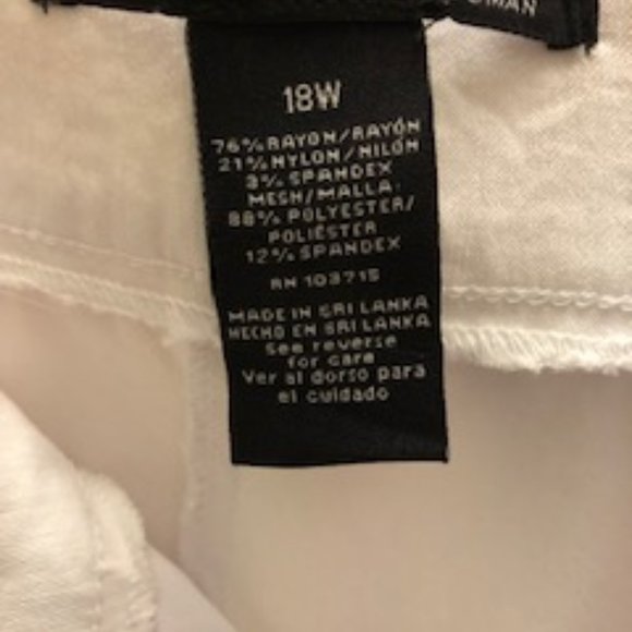 Zac & Rachel Crop Pants with Grommet Trim-18W - Picture 5 of 5